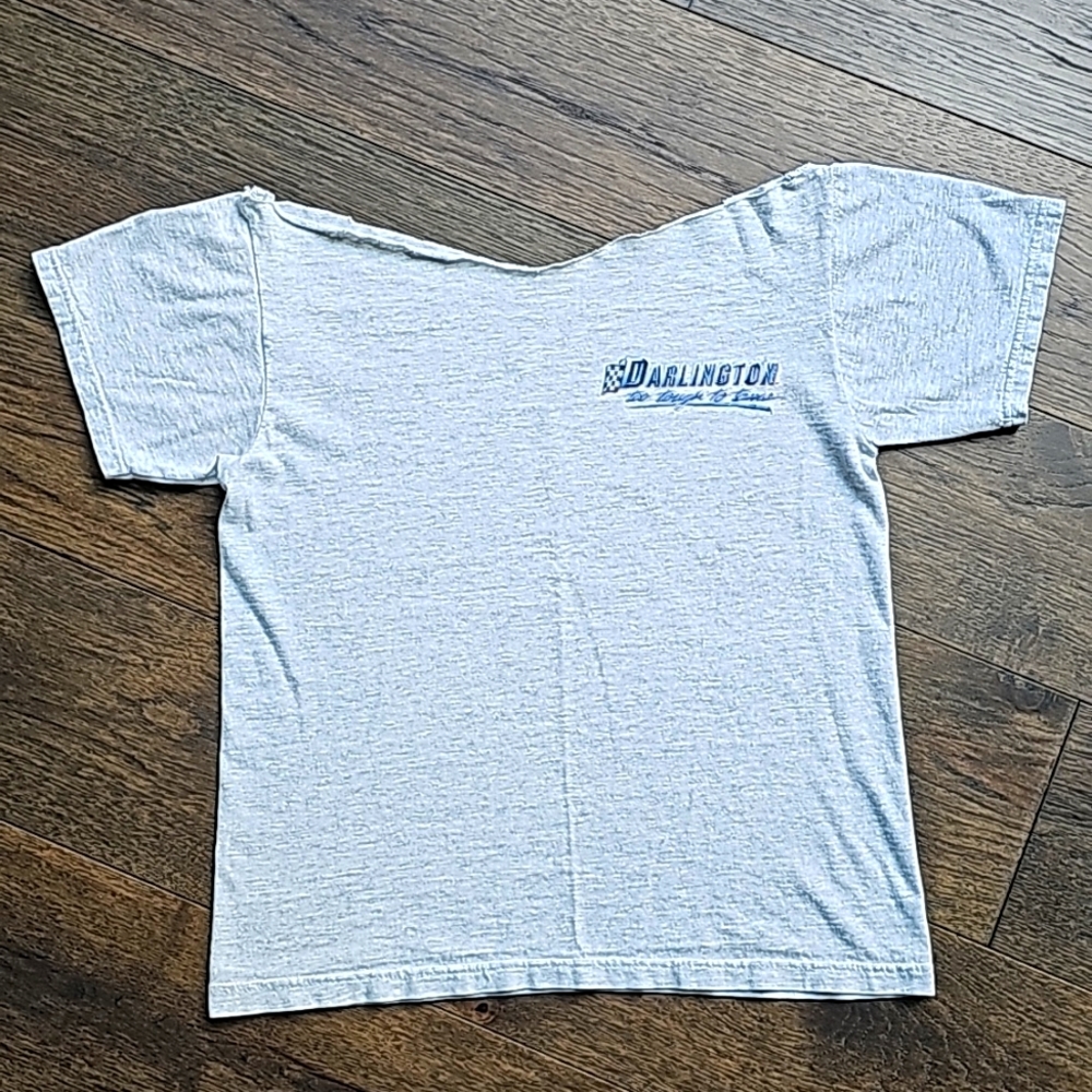 VINTAGE NASCAR DARLINGTON TEE SIZE SMALL